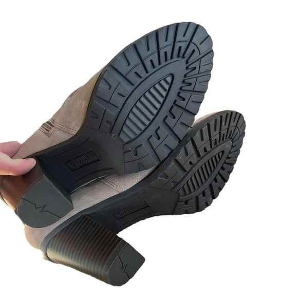 NWOB White Mountain Taft Zip‎ Up Women s Ankle Boots Light Taupe Womens size 8.5 - Picture 6 of 7